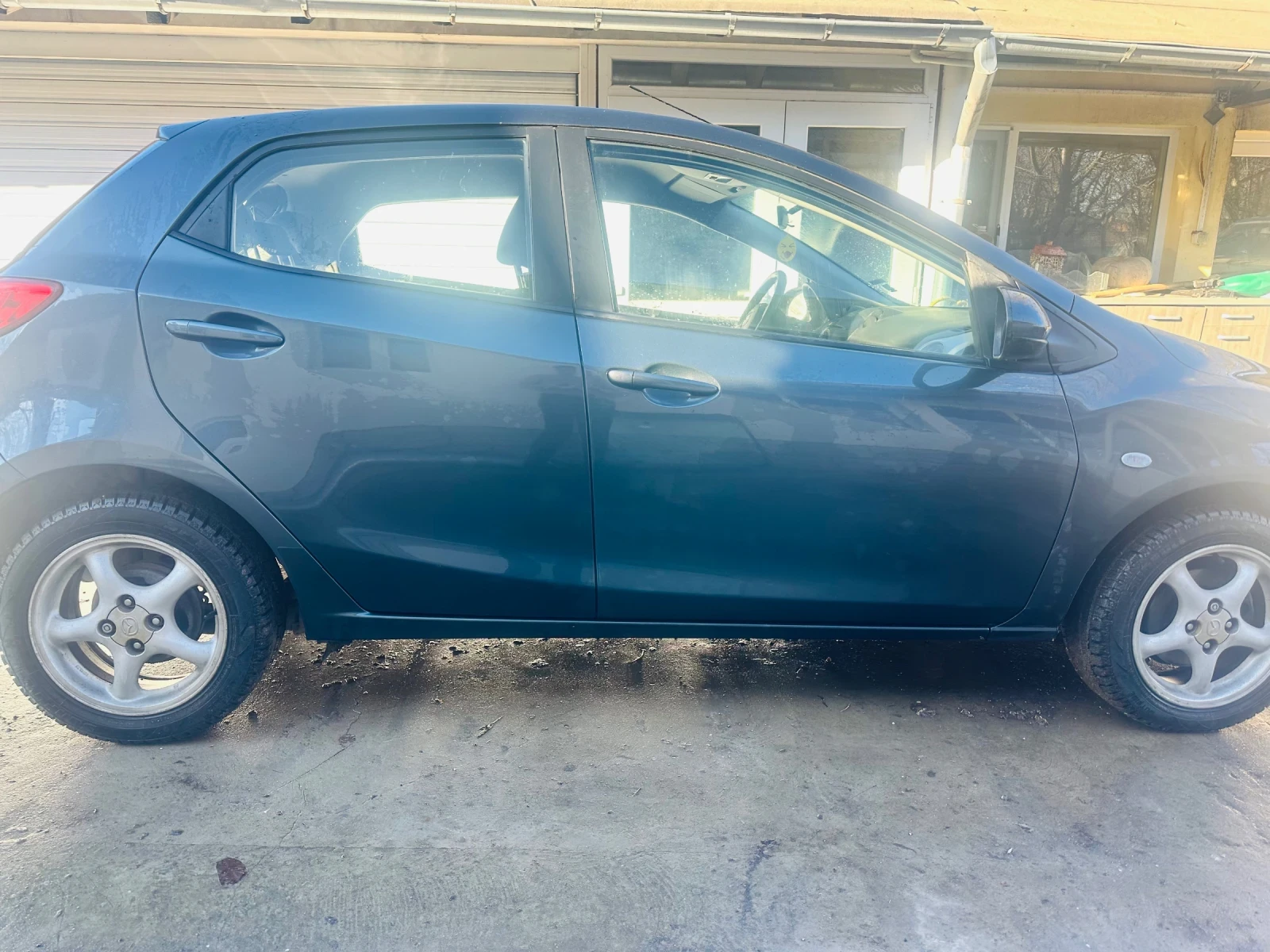 Mazda 2  - изображение 8