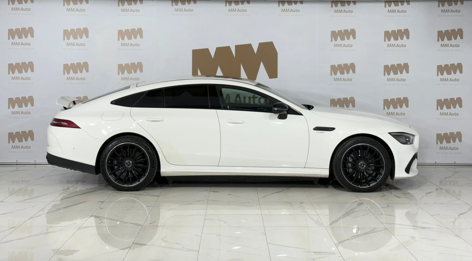 Mercedes-Benz AMG GT 43* 4Matic* Pano* NightPack - изображение 3