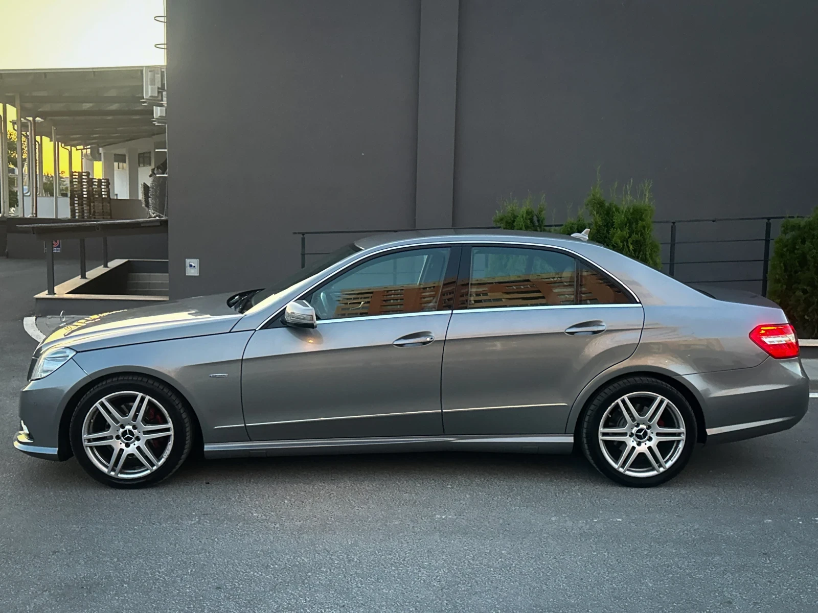 Mercedes-Benz E 200 Avantgarde * TOP*  - изображение 9
