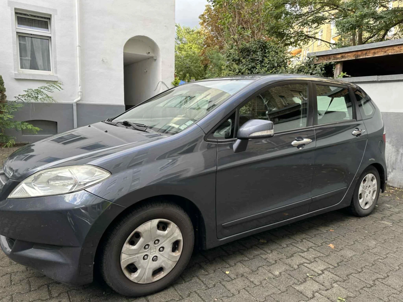 Honda Fr-v 1.7 i-VTEC - изображение 2