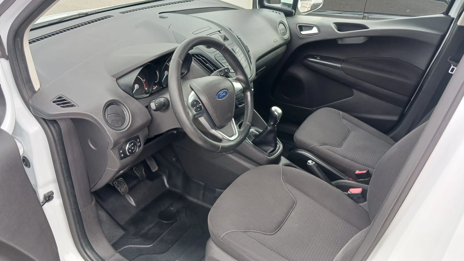 Ford Courier 1.5 tdci - изображение 8