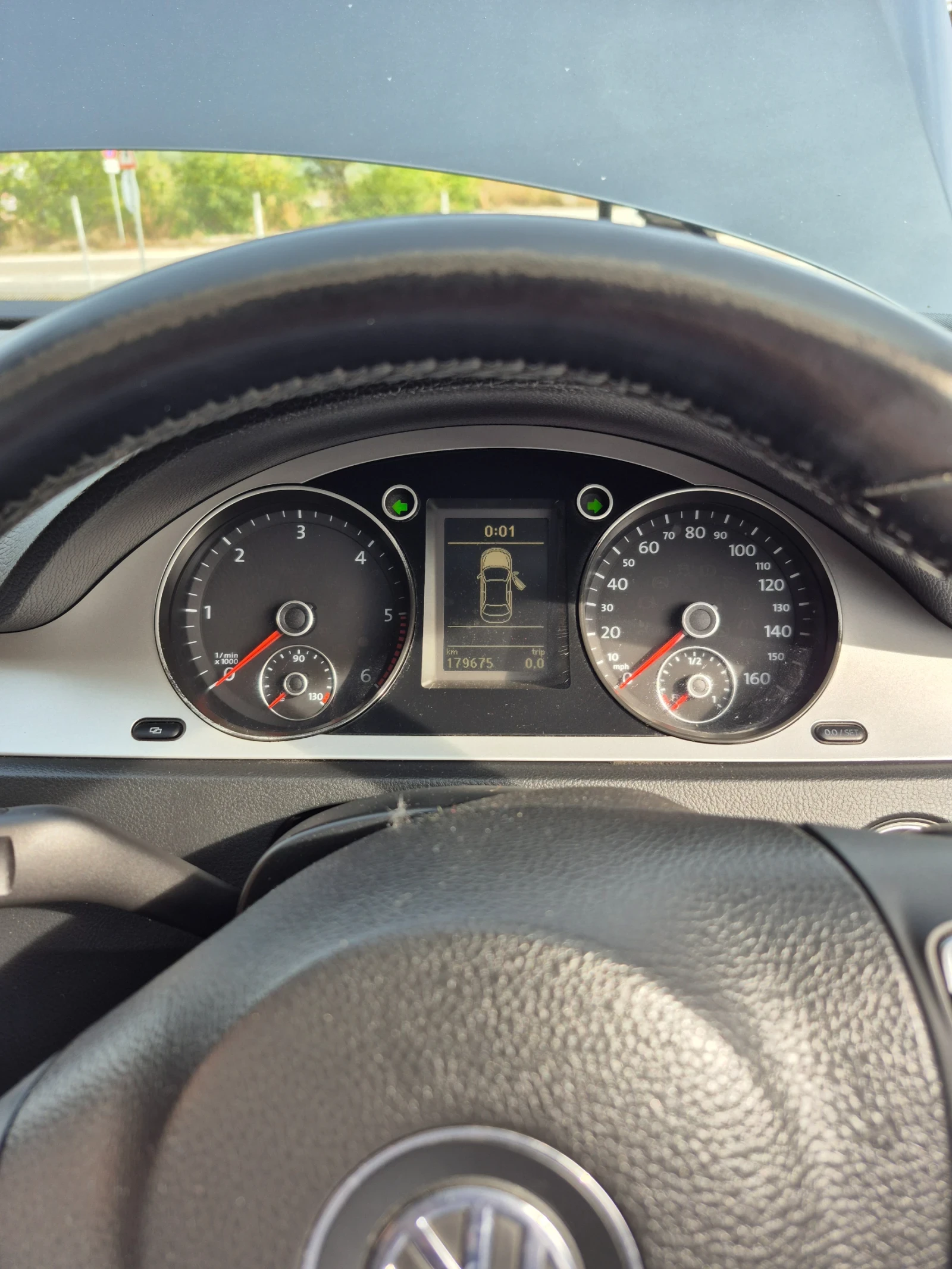 VW Passat  - изображение 9