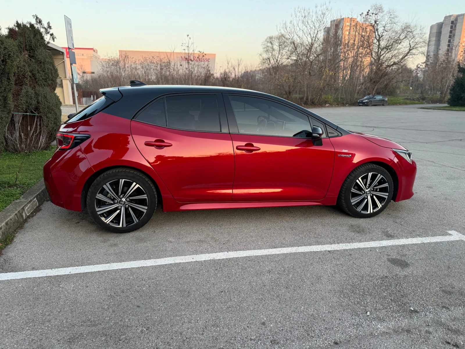 Toyota Corolla * 1. 8 HSD EXECUTIVE PLUS*  - изображение 7