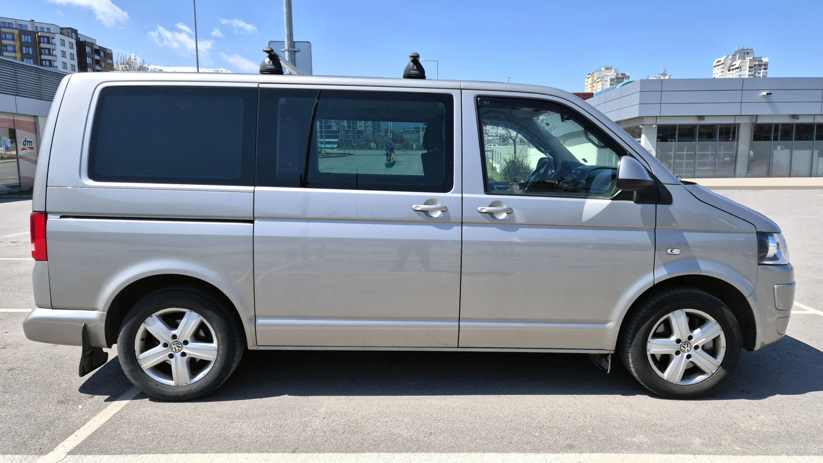 VW Multivan Т5.1 2.0 TDI, снимка 5 - Автомобили и джипове - 52944431