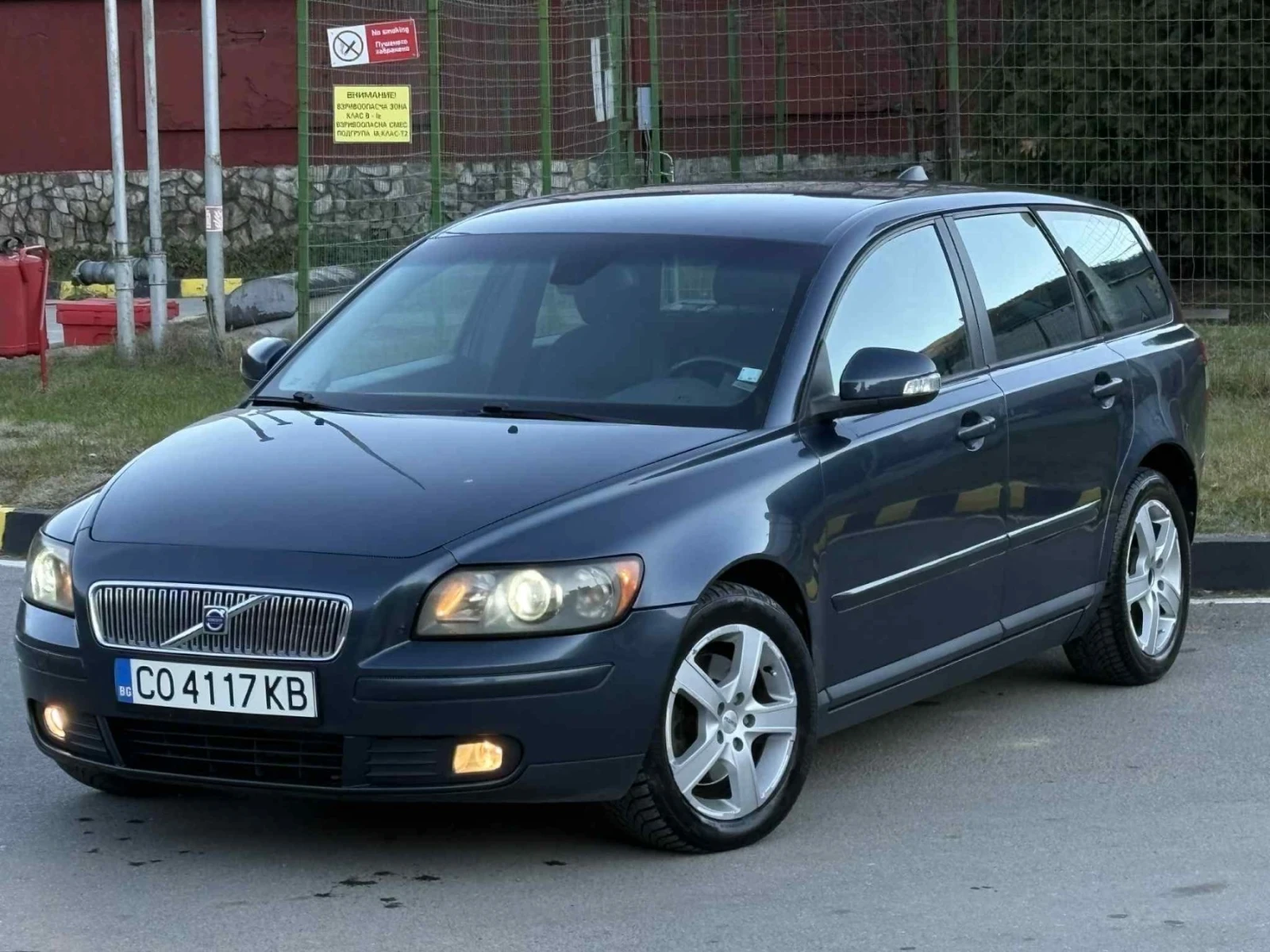 Volvo V50 2.0 - изображение 2