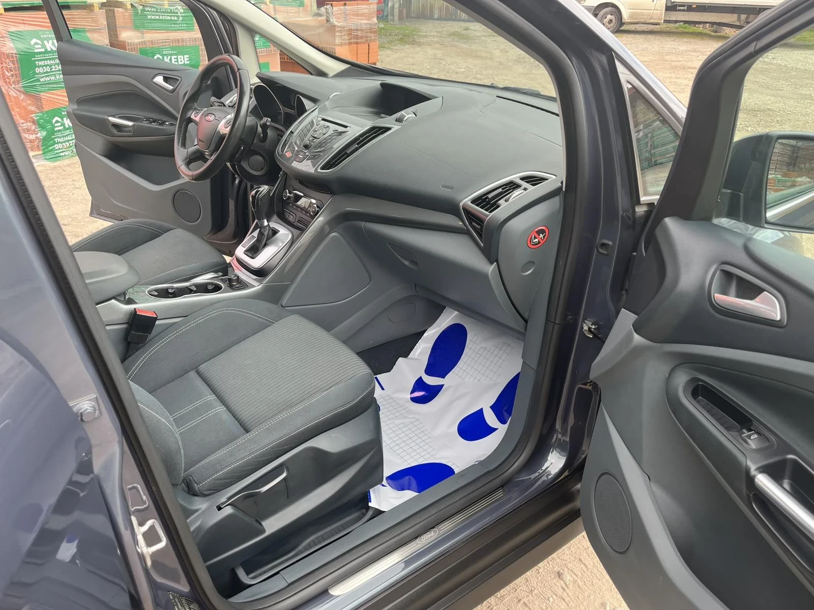 Ford C-max 2.0 tdci, снимка 14 - Автомобили и джипове - 53817615