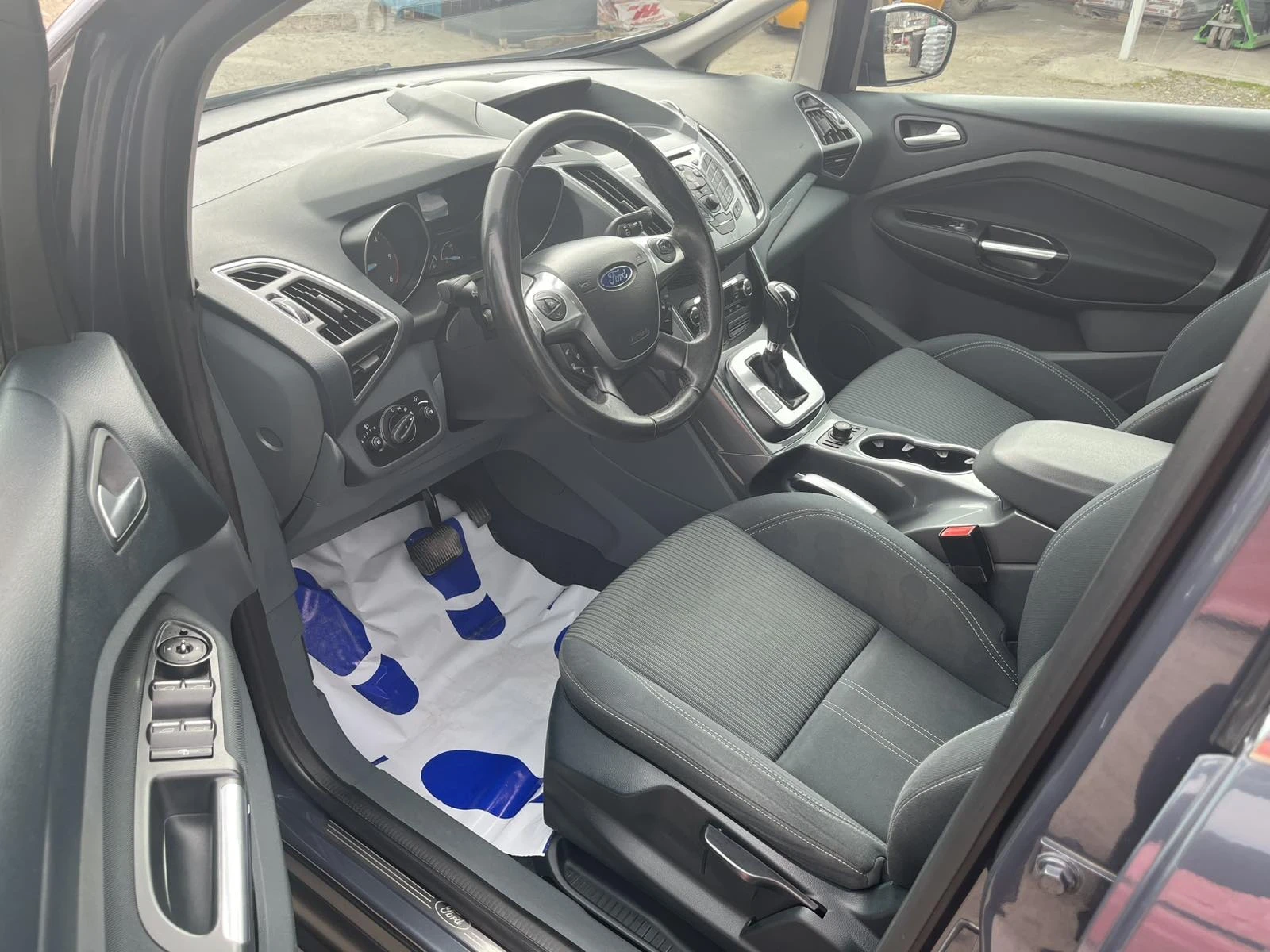 Ford C-max 2.0 tdci, снимка 12 - Автомобили и джипове - 53817615