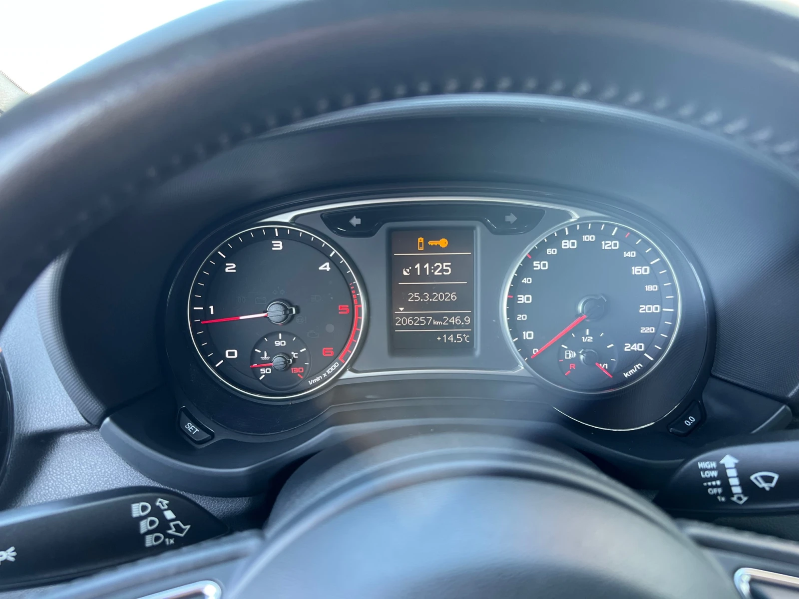 Audi A1 Sportback 1.6 TDI, снимка 5 - Автомобили и джипове - 53981741