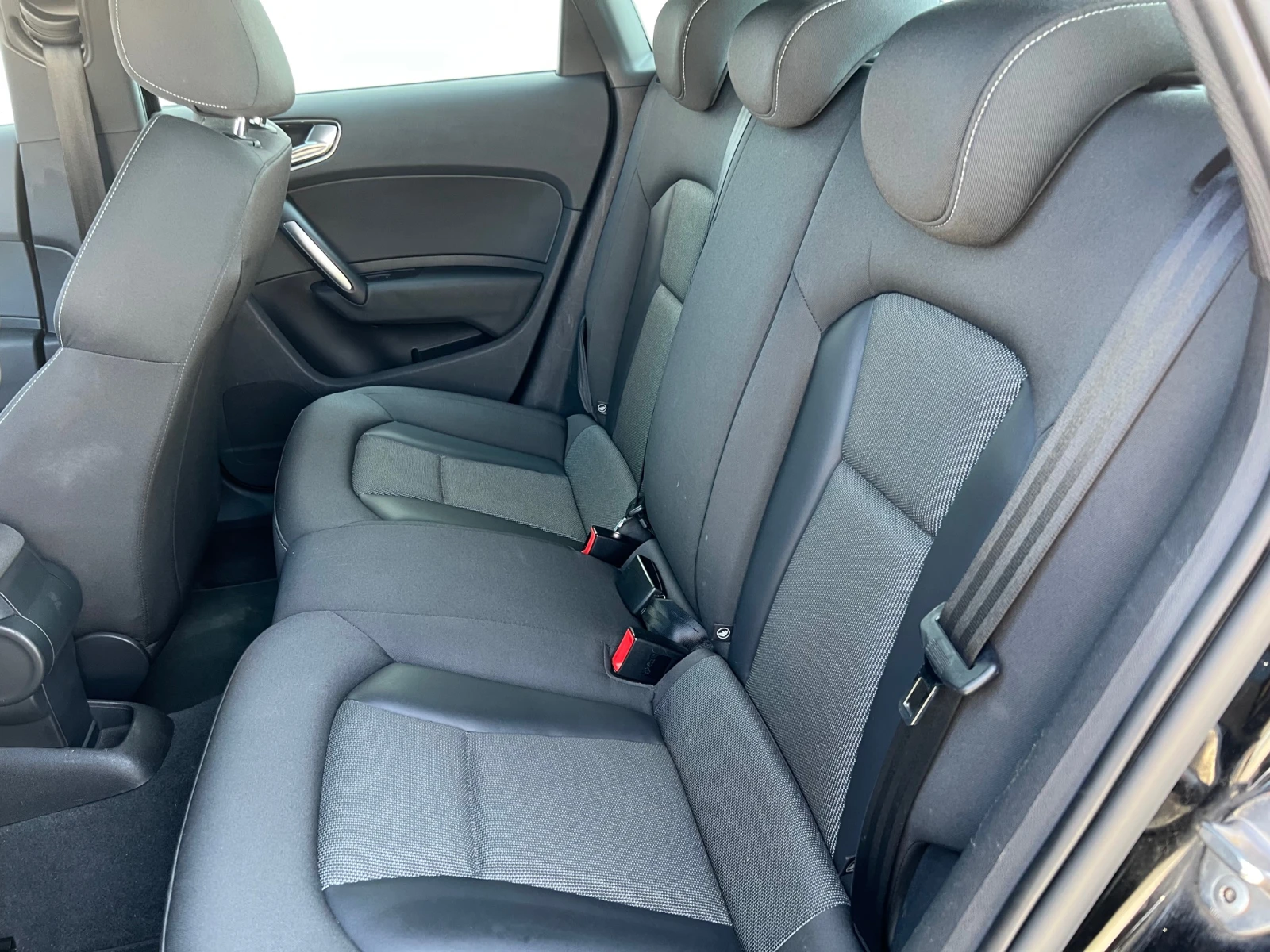 Audi A1 Sportback 1.6 TDI, снимка 10 - Автомобили и джипове - 53981741