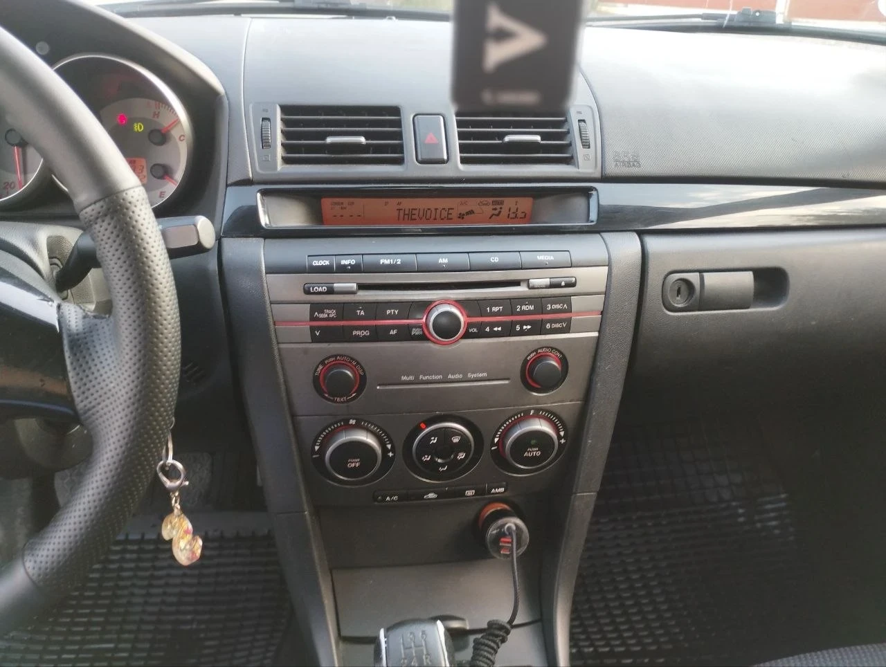 Mazda 3, снимка 11 - Автомобили и джипове - 54833591