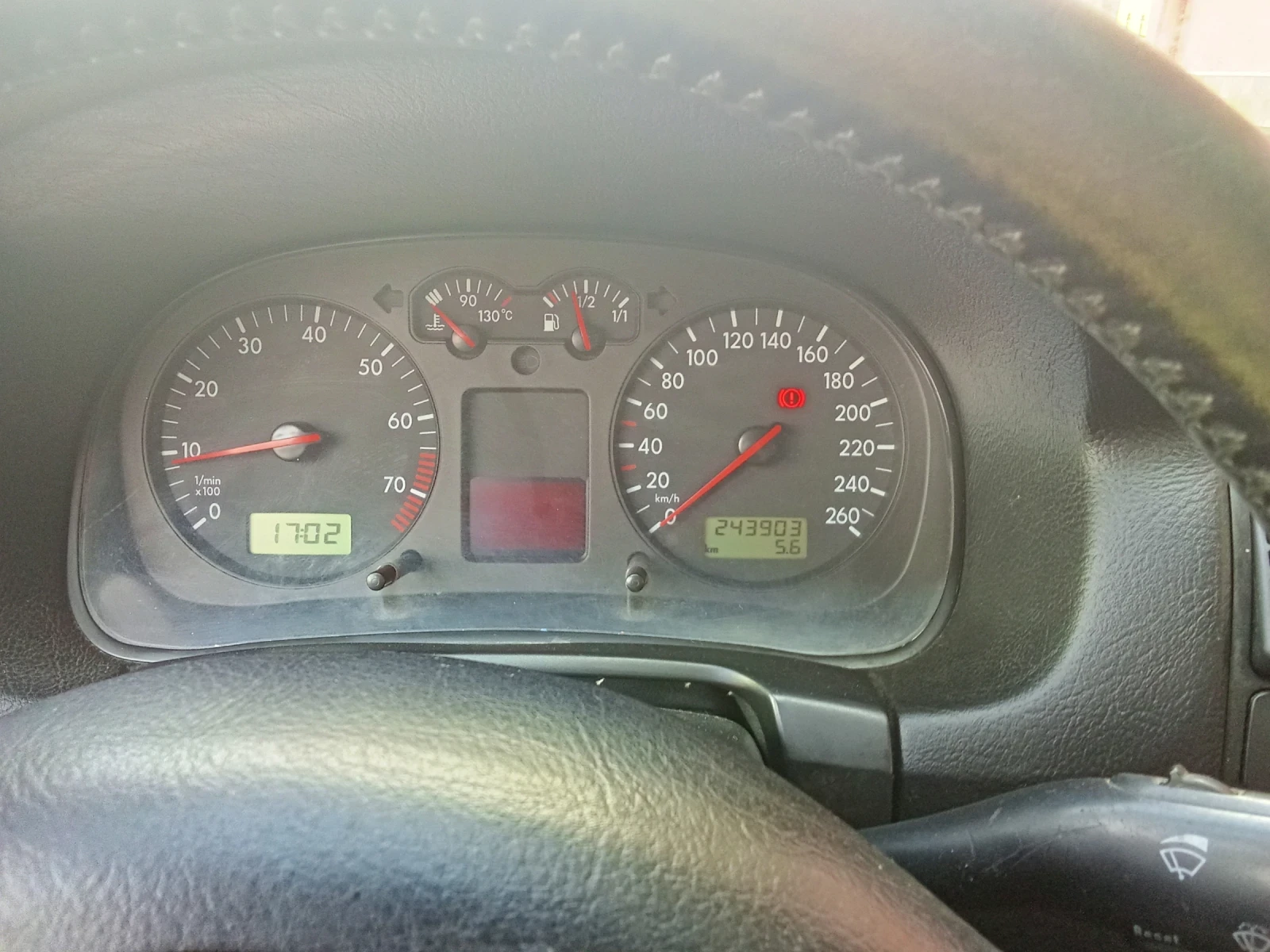 VW Golf, снимка 7 - Автомобили и джипове - 55003124