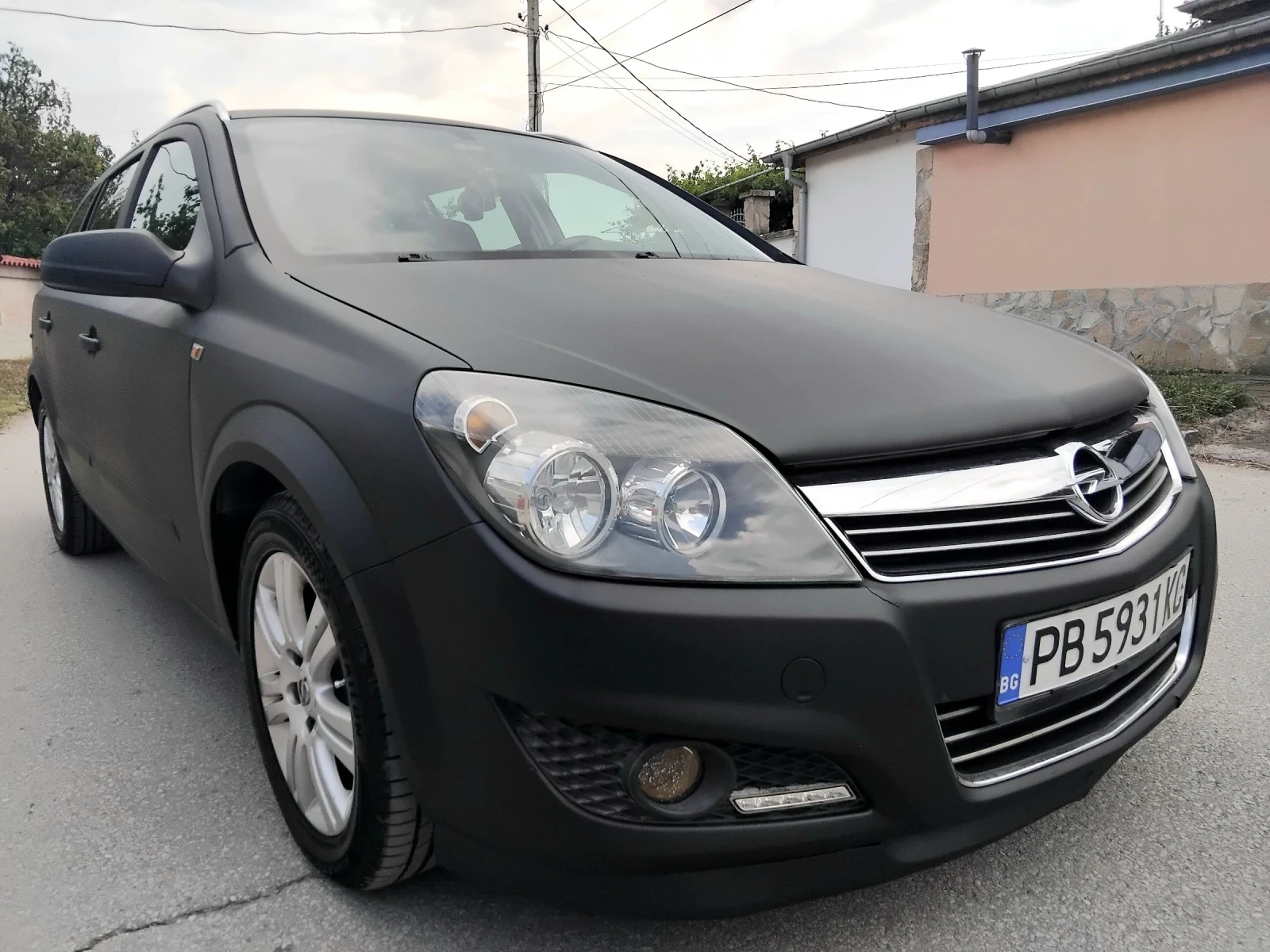 Opel Astra 1.9TDCI.2007г. AВТОМАТИК, снимка 4 - Автомобили и джипове - 55377125