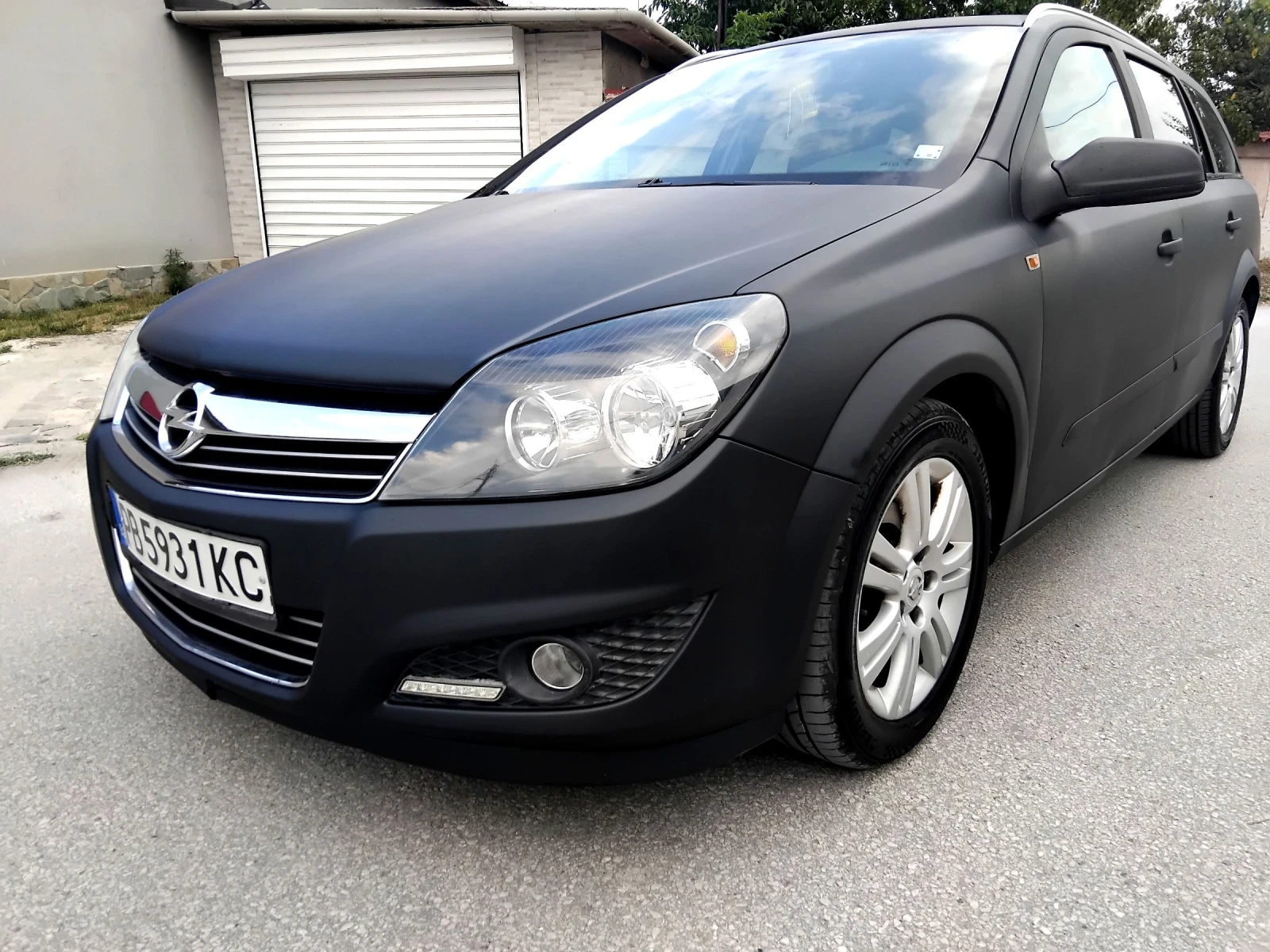 Opel Astra 1.9TDCI.2007г. AВТОМАТИК, снимка 2 - Автомобили и джипове - 55377125