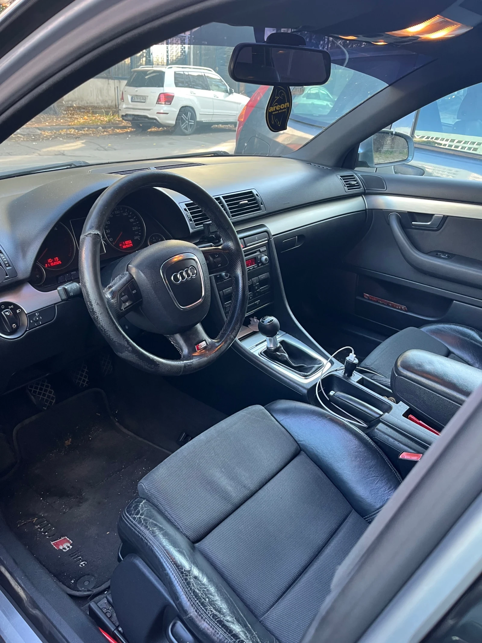 Audi A4, снимка 9 - Автомобили и джипове - 56596913
