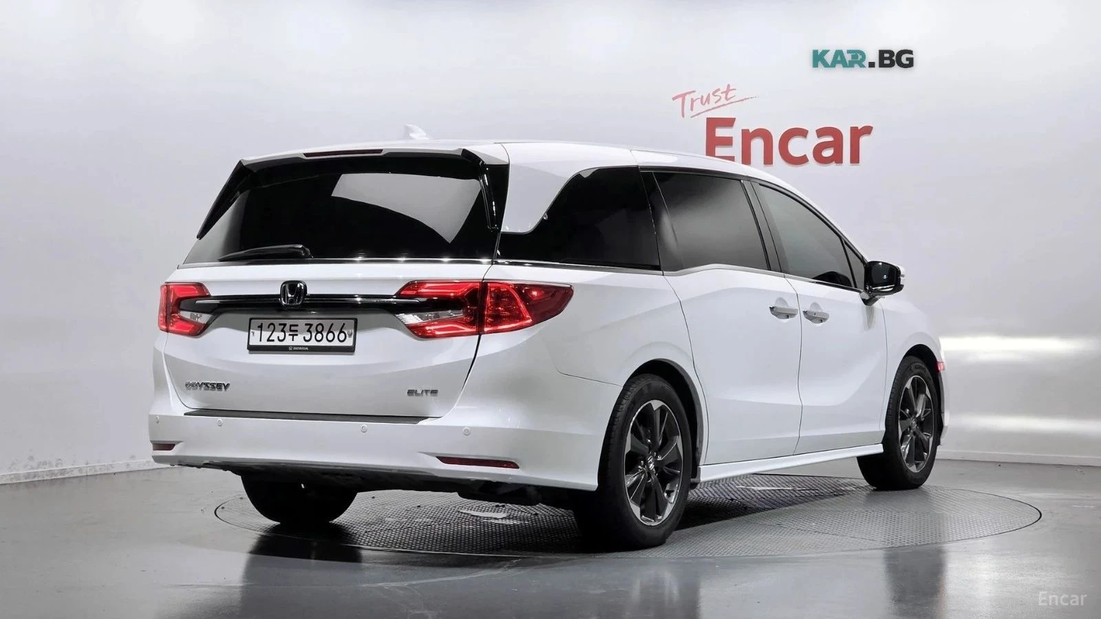 Honda Odyssey, снимка 2 - Автомобили и джипове - 56705998