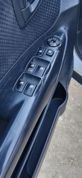 Hyundai Tucson 2.0 дизел 140к.с. 4х4, снимка 13