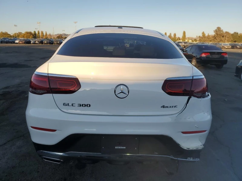 Mercedes-Benz GLC 300 4MATIC* Full LED* Digital Dash* Пано* , снимка 6 - Автомобили и джипове - 48402669