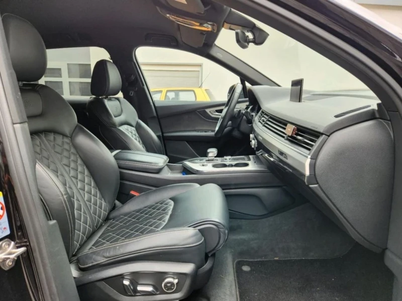 Audi SQ7 OЧАКВАН ВНОС Audi SQ7 EXCLUSIVE* CAM* DIGITAL, снимка 7 - Автомобили и джипове - 50846006