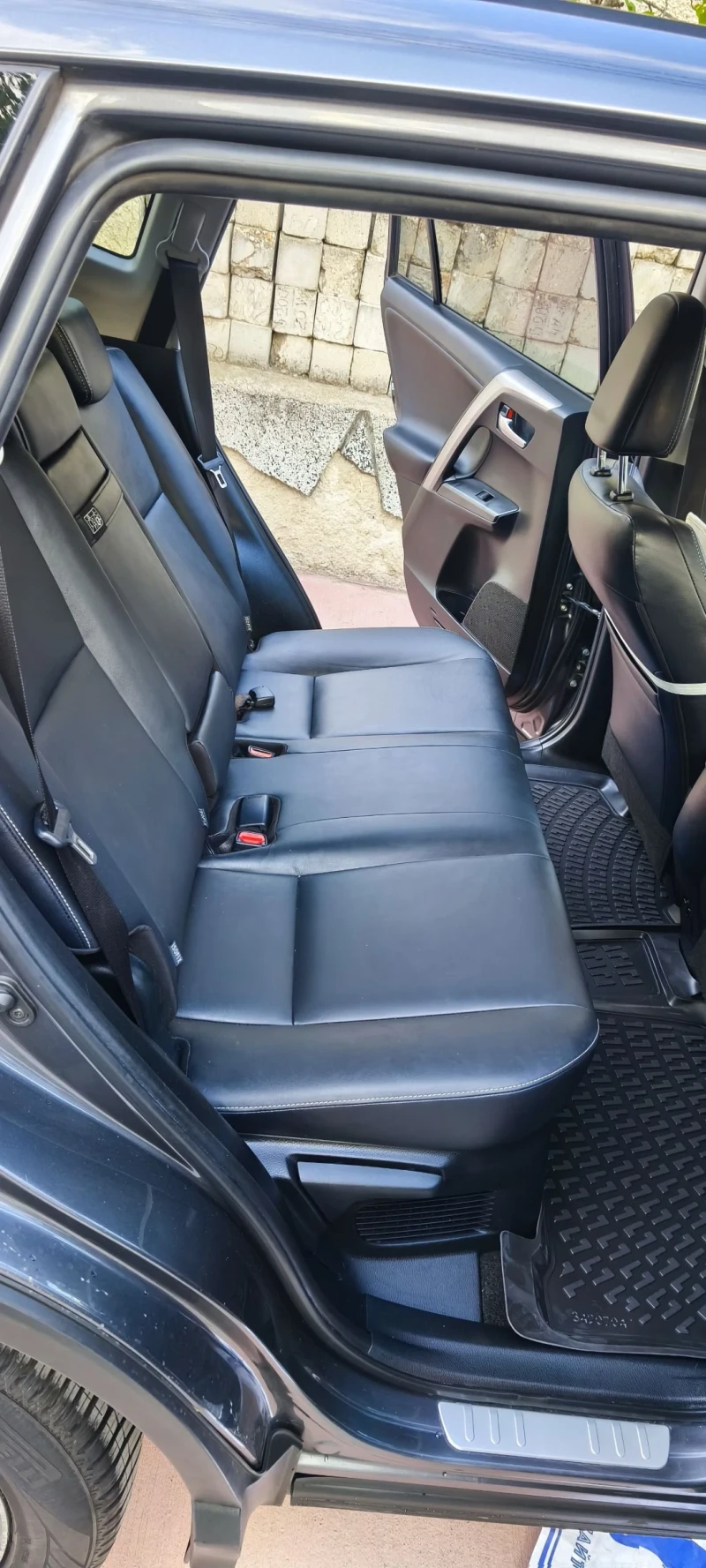 Toyota Rav4 2.5, снимка 8 - Автомобили и джипове - 53030168