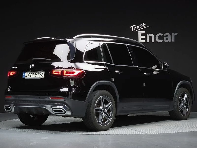 Mercedes-Benz GLB 250 2.0 Automatic, снимка 2 - Автомобили и джипове - 55832853