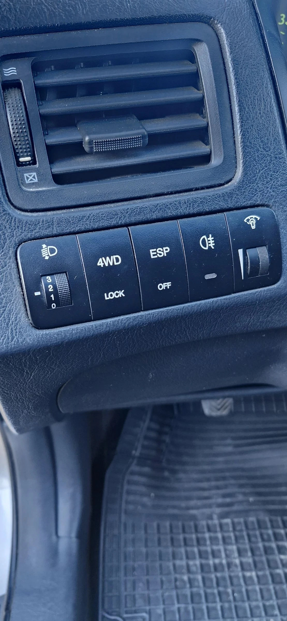 Hyundai Tucson 2.0  140.. 44 | Mobile.bg   11