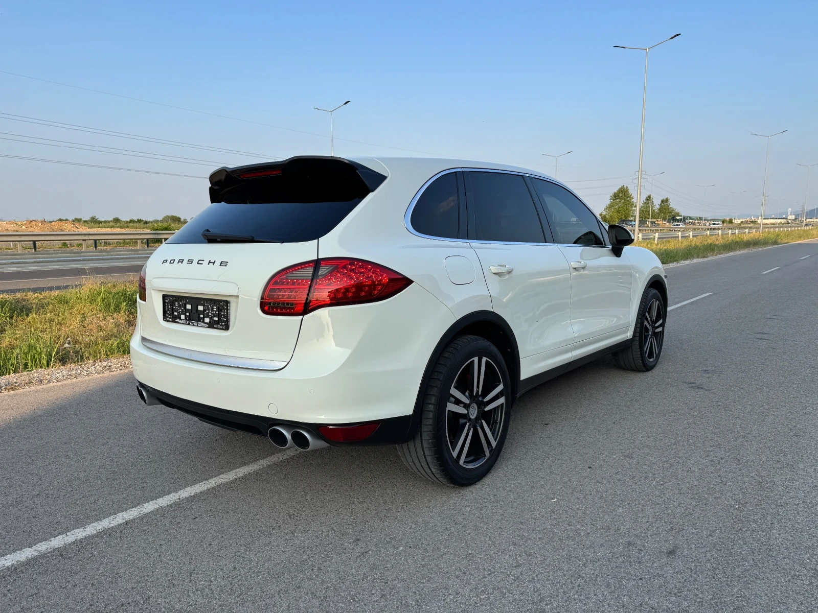 Porsche Cayenne  - изображение 5