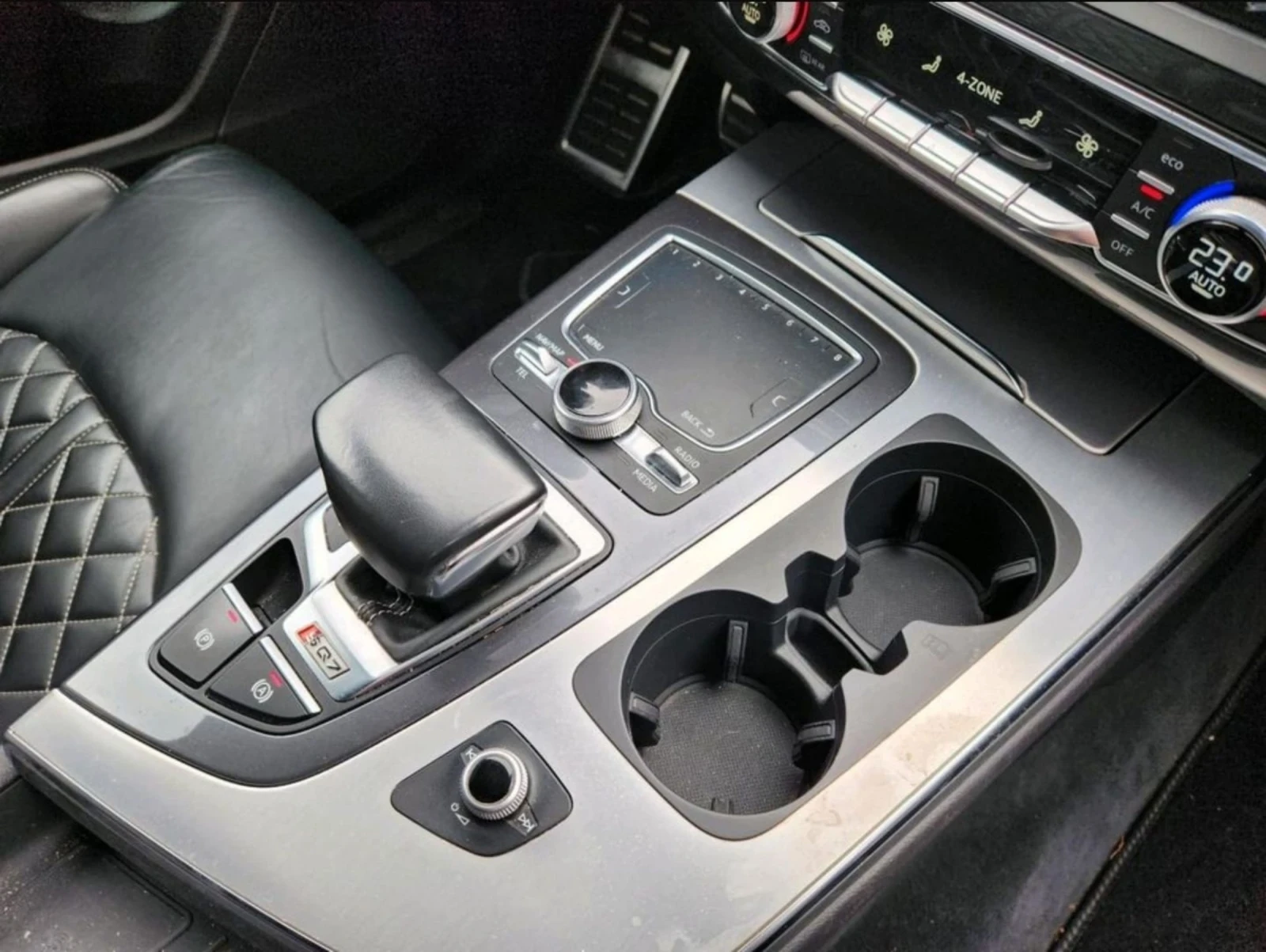 Audi SQ7 OЧАКВАН ВНОС Audi SQ7 EXCLUSIVE* CAM* DIGITAL - изображение 9