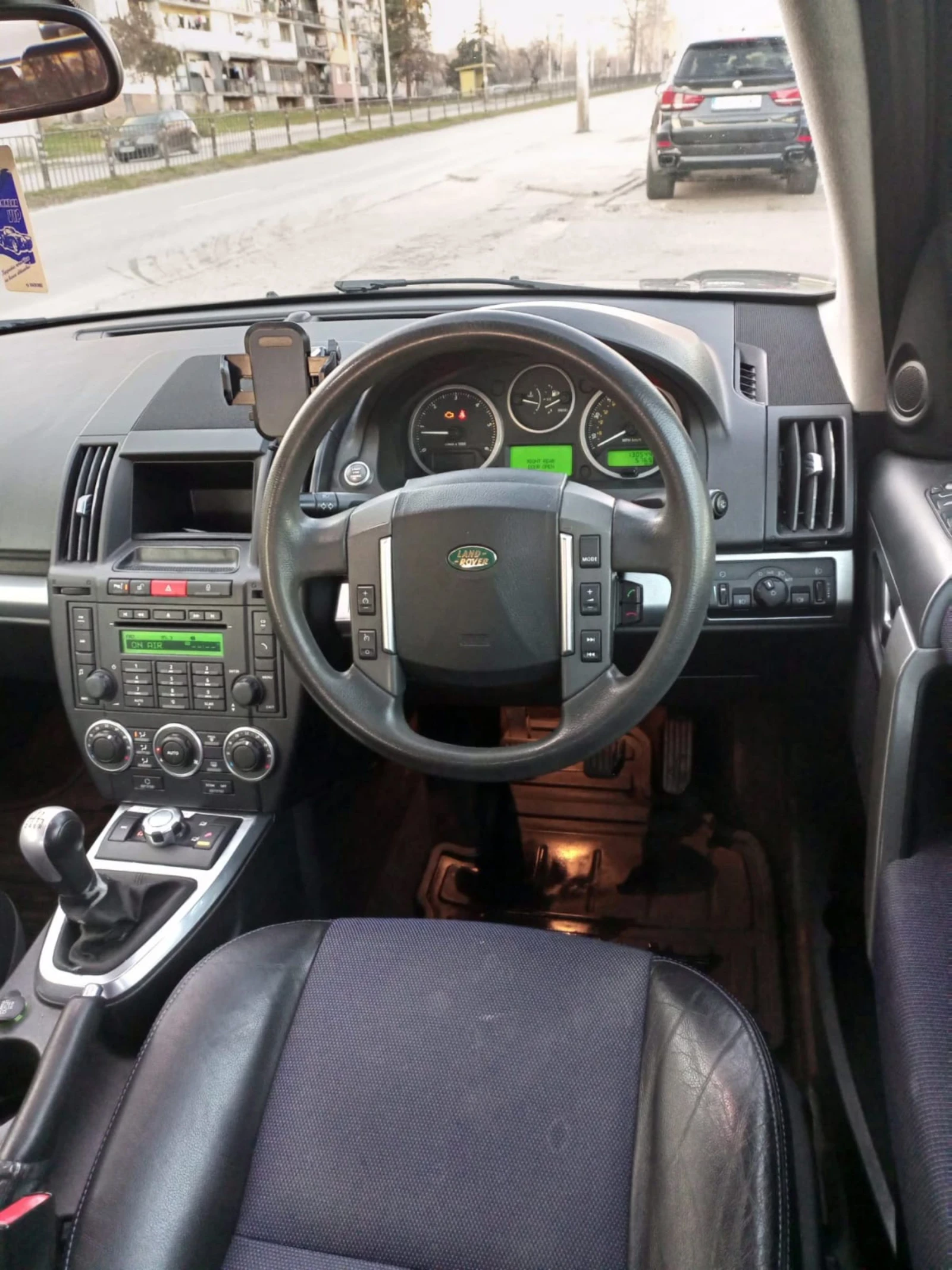 Land Rover Freelander 2.2 HSE TD4 - изображение 4