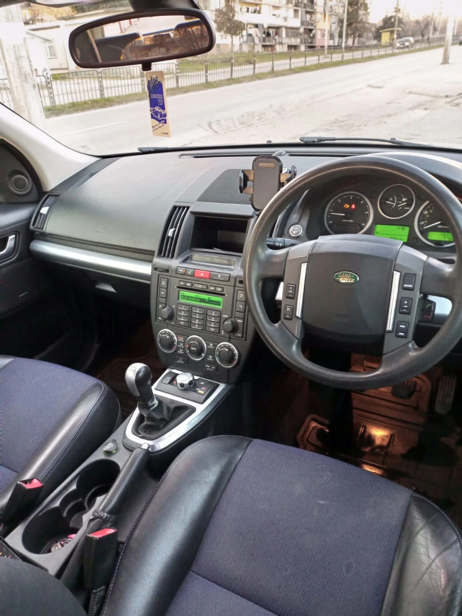 Land Rover Freelander 2.2 HSE TD4 - изображение 7