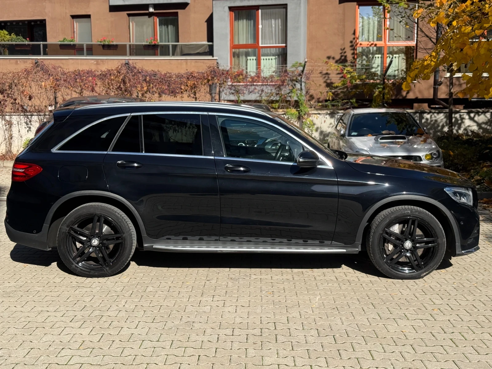 Mercedes-Benz GLC 220 d 4Matic/AMG LINE/MULTIBEAM/DYNAMICSELECT/9G-Troni | Mobile.bg — изображение 4