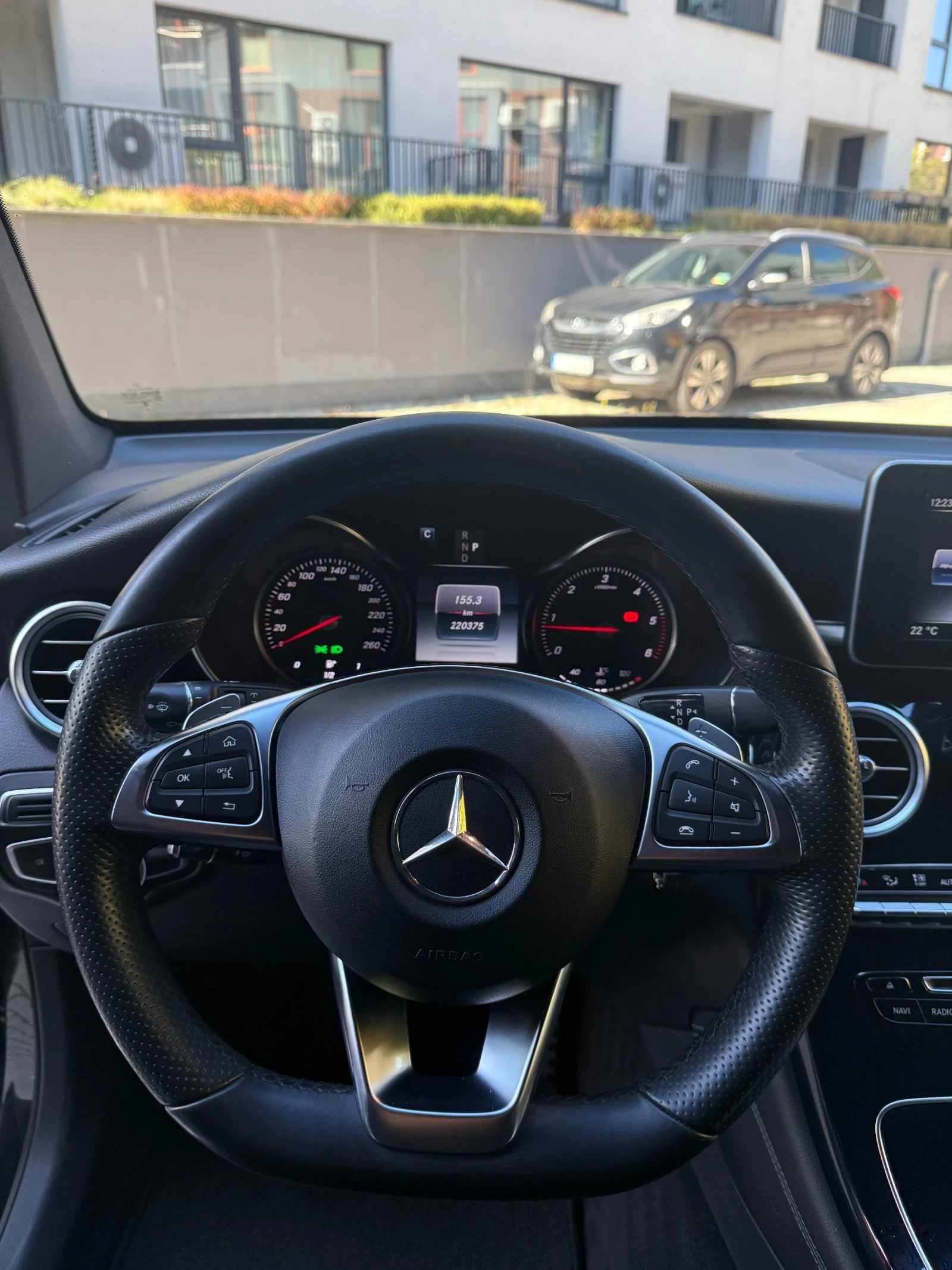 Mercedes-Benz GLC 220 d 4Matic/AMG LINE/MULTIBEAM/DYNAMICSELECT/9G-Troni | Mobile.bg — изображение 11