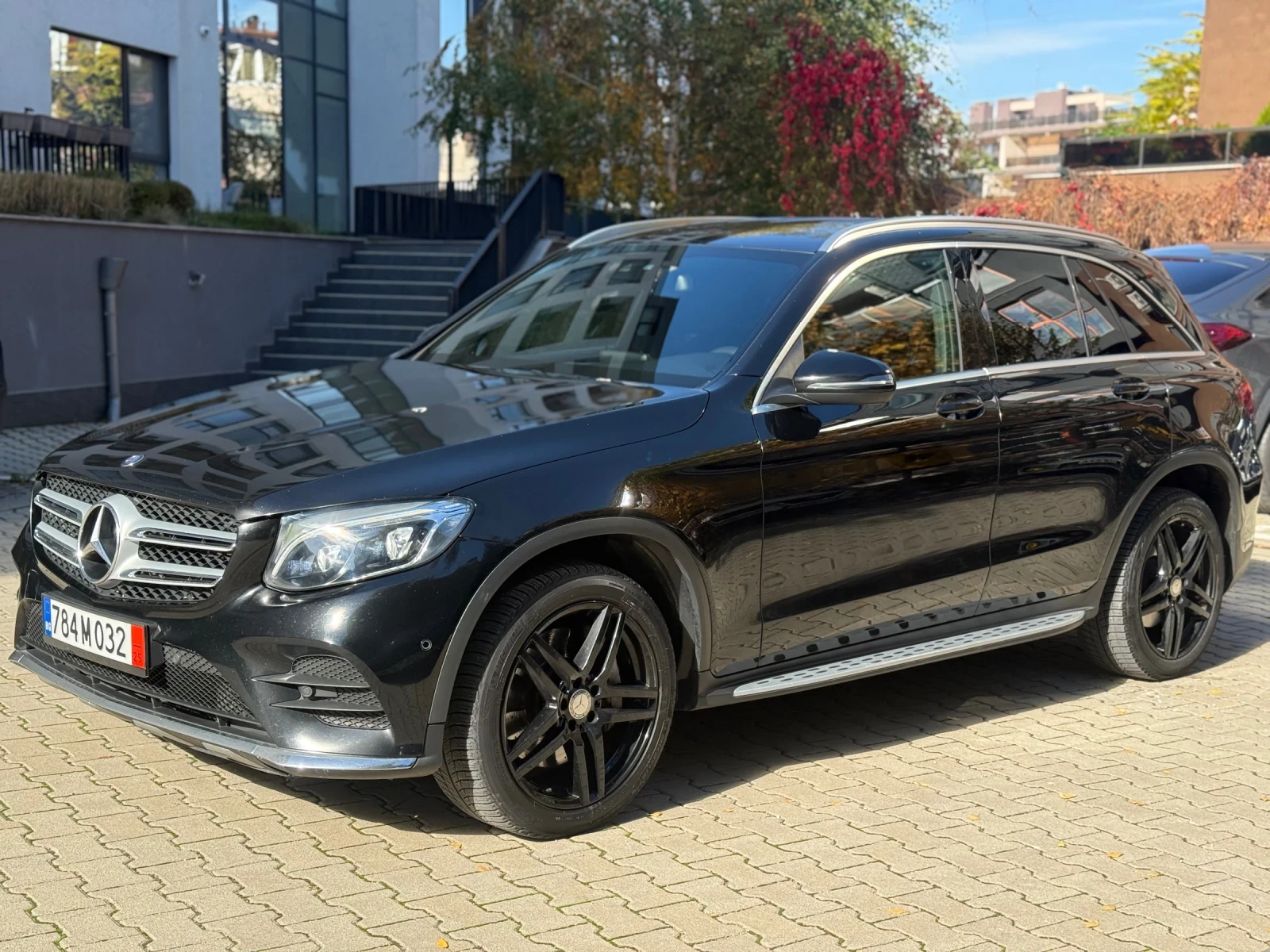 Mercedes-Benz GLC 220 d 4Matic/AMG LINE/MULTIBEAM/DYNAMICSELECT/9G-Troni | Mobile.bg — изображение 3
