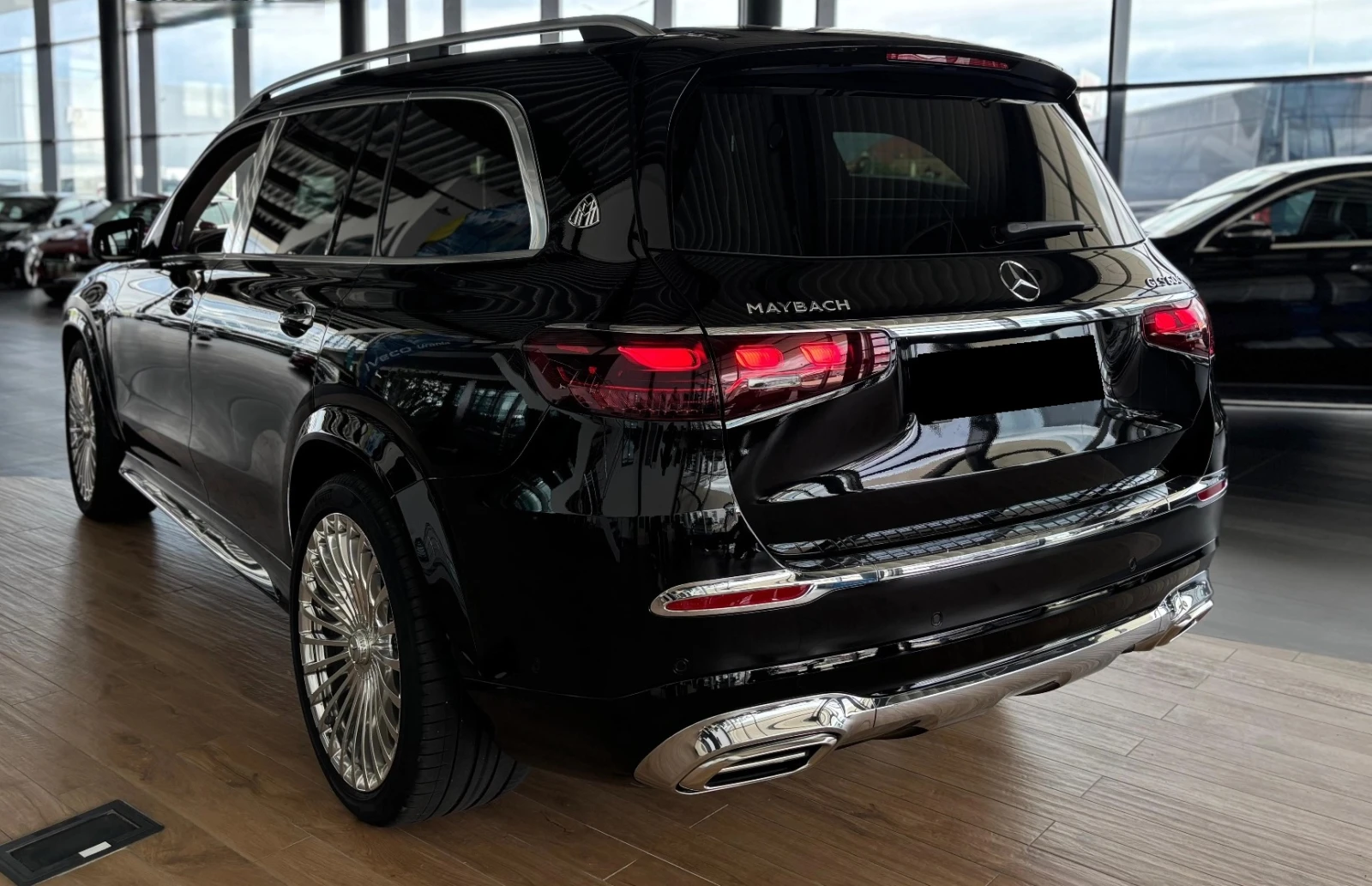 Mercedes-Benz GLS 600 Maybach - изображение 2