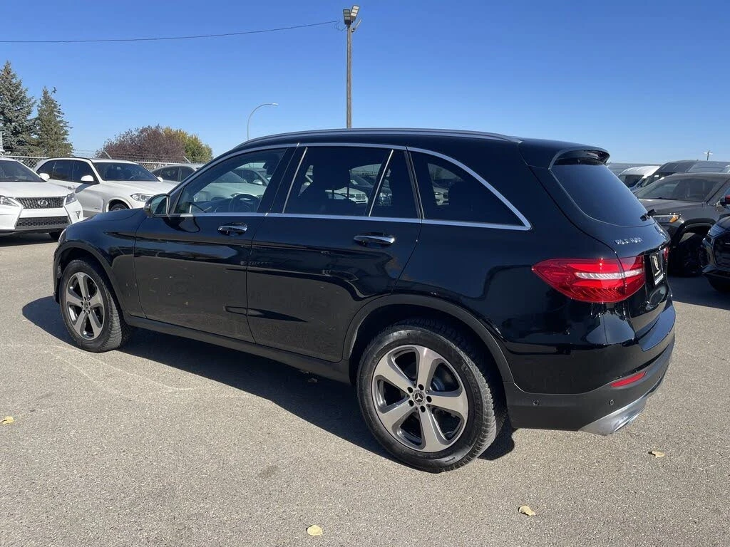 Mercedes-Benz GLC 300 4MATIC* KEYLESS* 360 CAM* ПАНОРАМА* МЪРТВА ТОЧКА - изображение 4