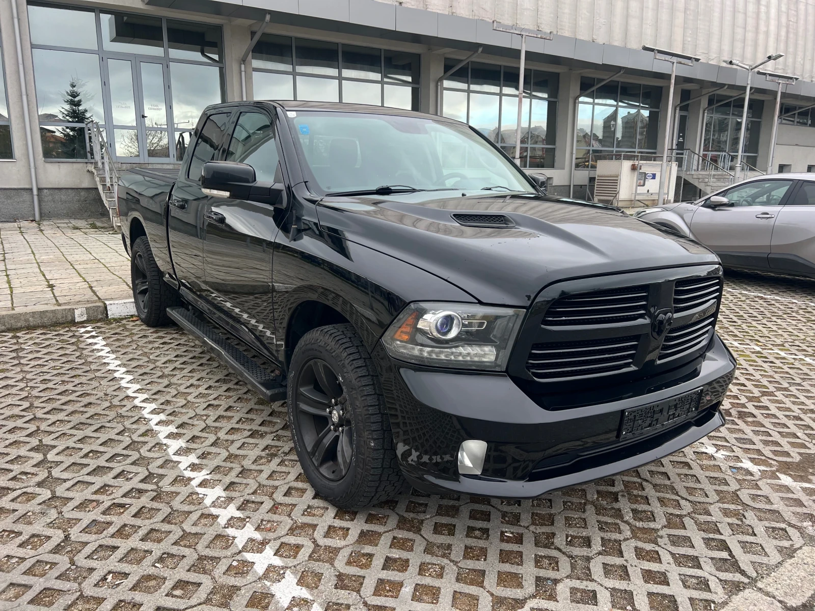 Dodge RAM 1500 4х4 Sport Европейски - изображение 2