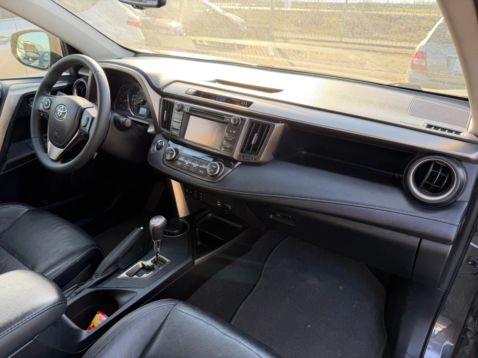 Toyota Rav4 2.2 D4D , снимка 12 - Автомобили и джипове - 53795656