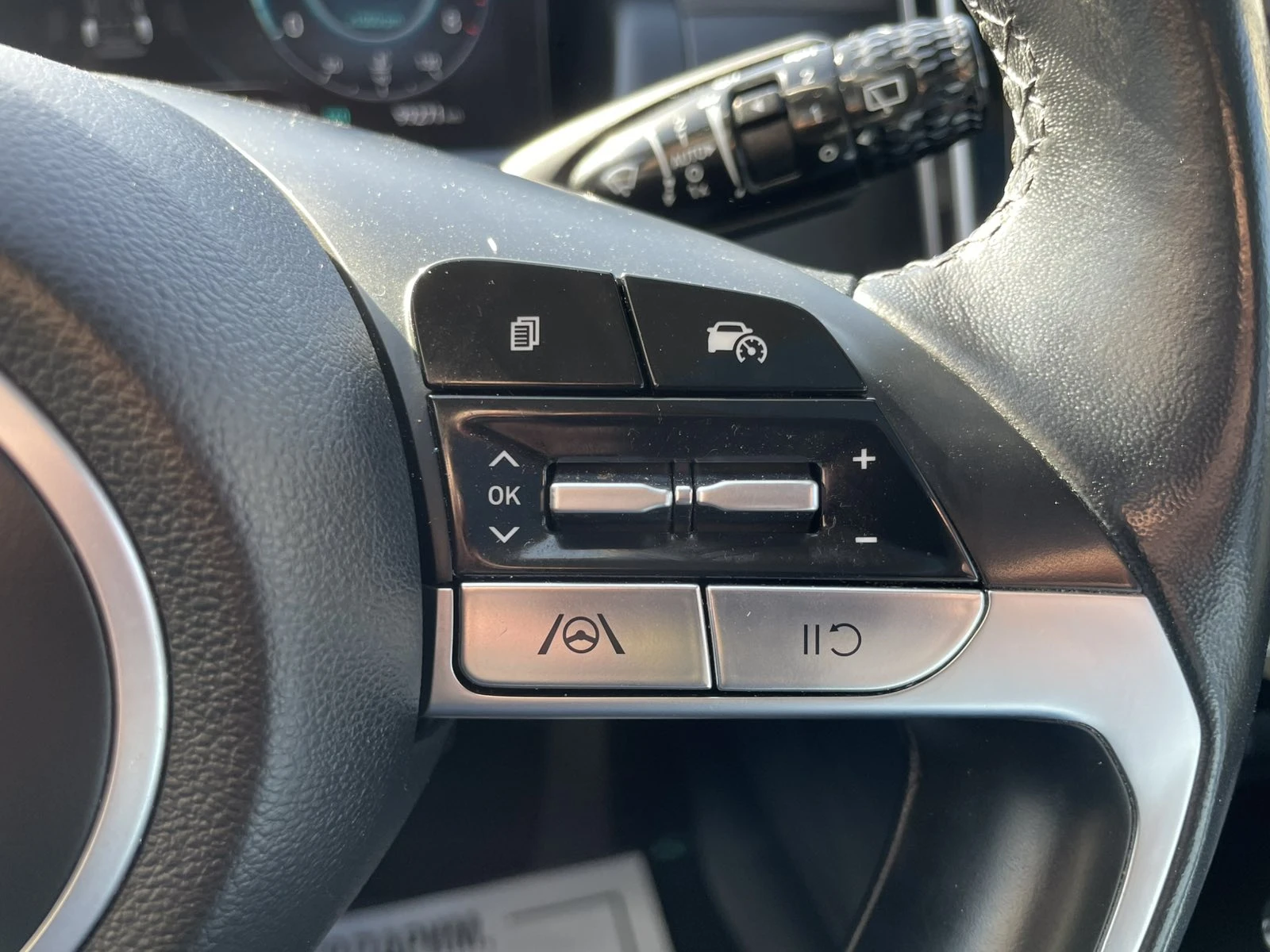 Hyundai Tucson MiHEV 16T 48V 180hp 4WD 7DCT, снимка 13 - Автомобили и джипове - 53828007