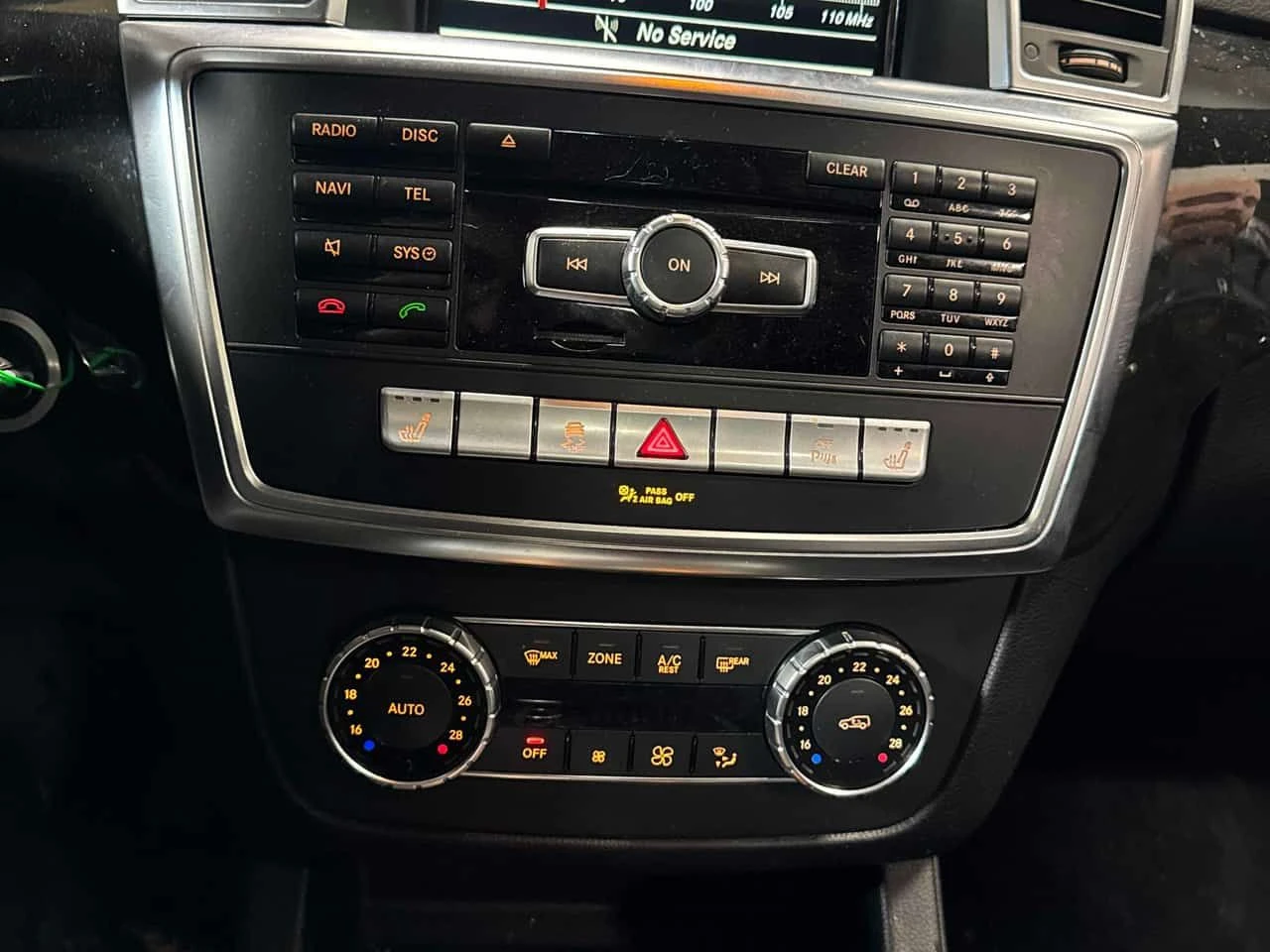 Mercedes-Benz ML 350 BlueTEC  CARFAX, снимка 13 - Автомобили и джипове - 53960046