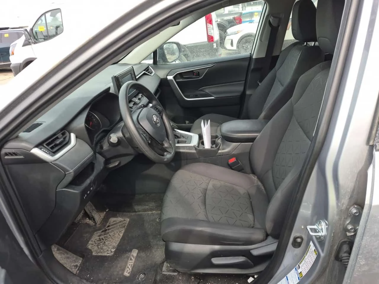 Toyota Rav4 * LE * 2 БРОЯ ГУМИ * БЕЗ ИНЦИДЕНТИ * , снимка 8 - Автомобили и джипове - 54111175