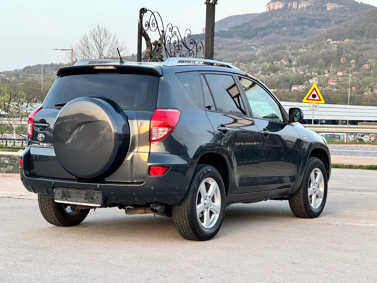 Toyota Rav4 2.2D4D 136�.� ������ 4�4 | Mobile.bg � ����������� 13