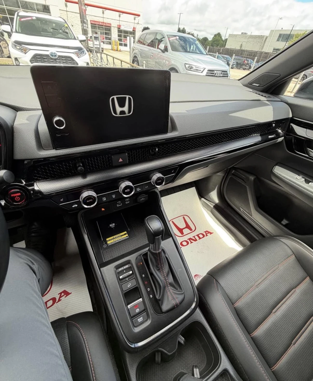 Honda Cr-v TOURING HYBRID AWD * 2.0 * БЕЗ ИНЦИДЕНТИ * CARFAX , снимка 9 - Автомобили и джипове - 54971444
