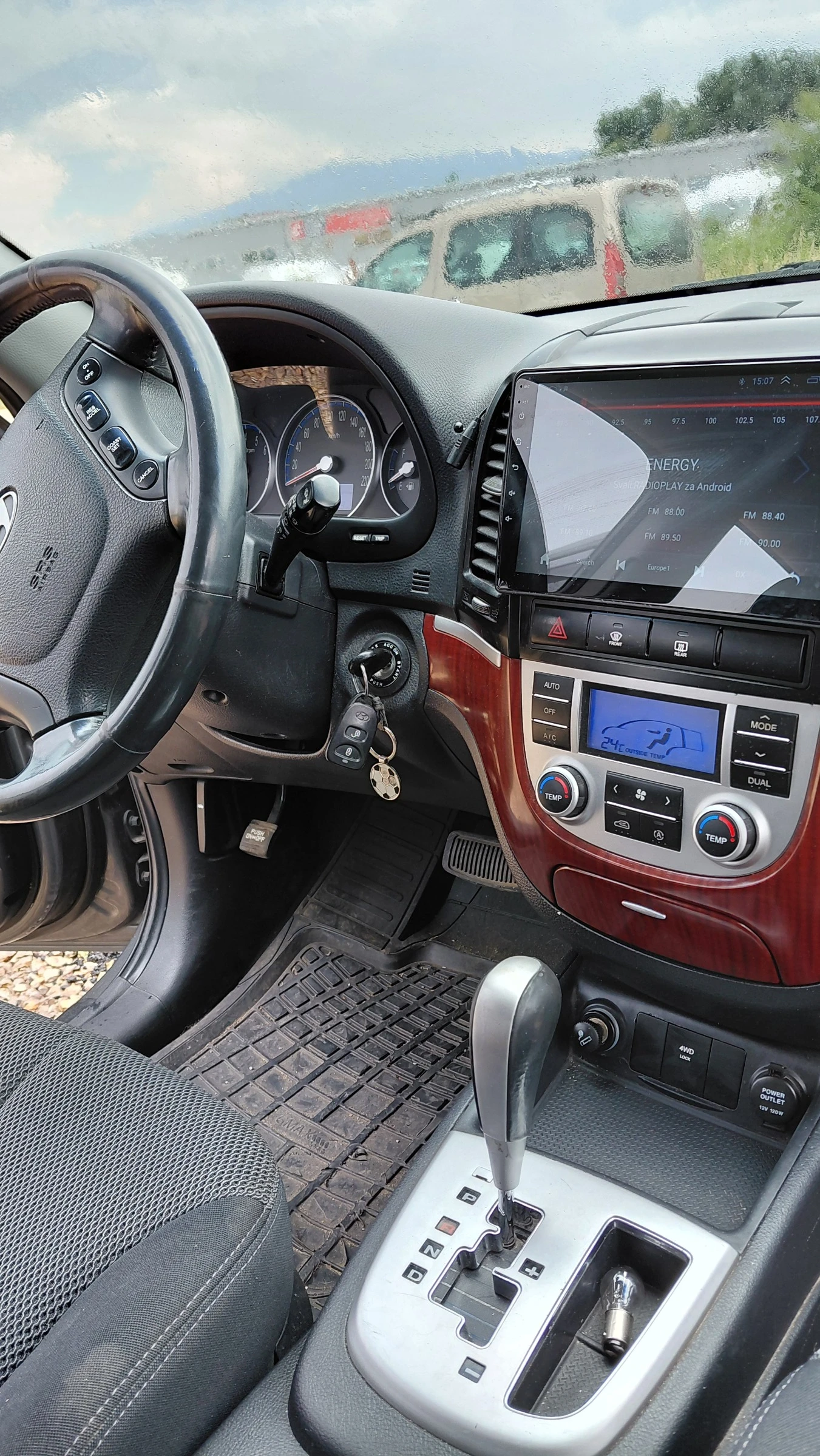 Hyundai Santa fe 2.7 v6 4wd, снимка 7 - Автомобили и джипове - 55058714