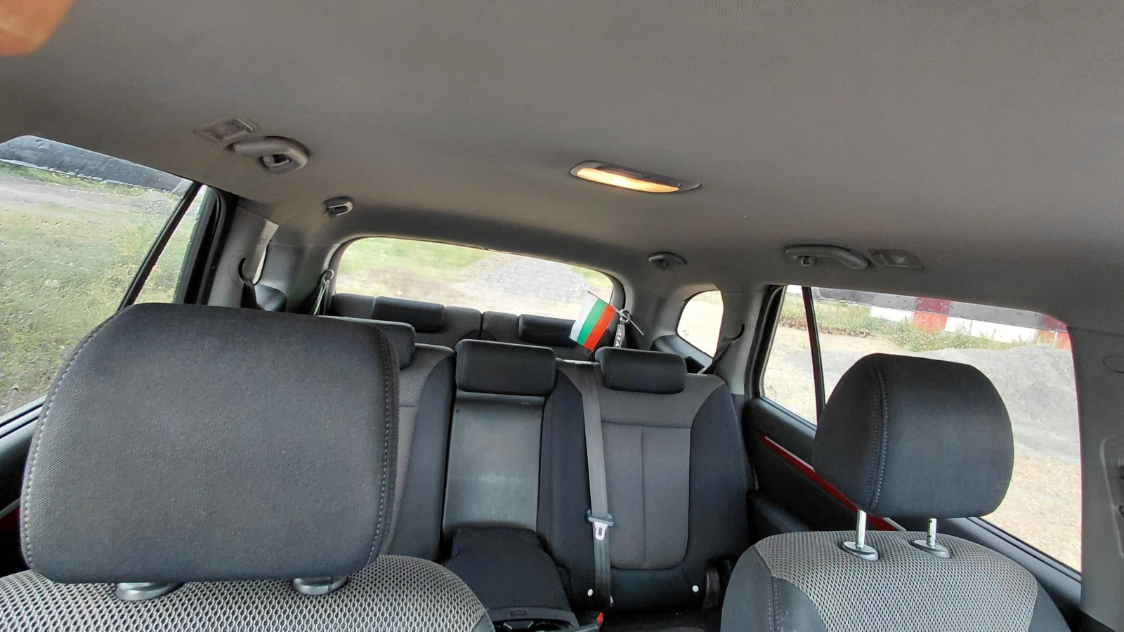 Hyundai Santa fe 2.7 v6 4wd, снимка 11 - Автомобили и джипове - 55058714