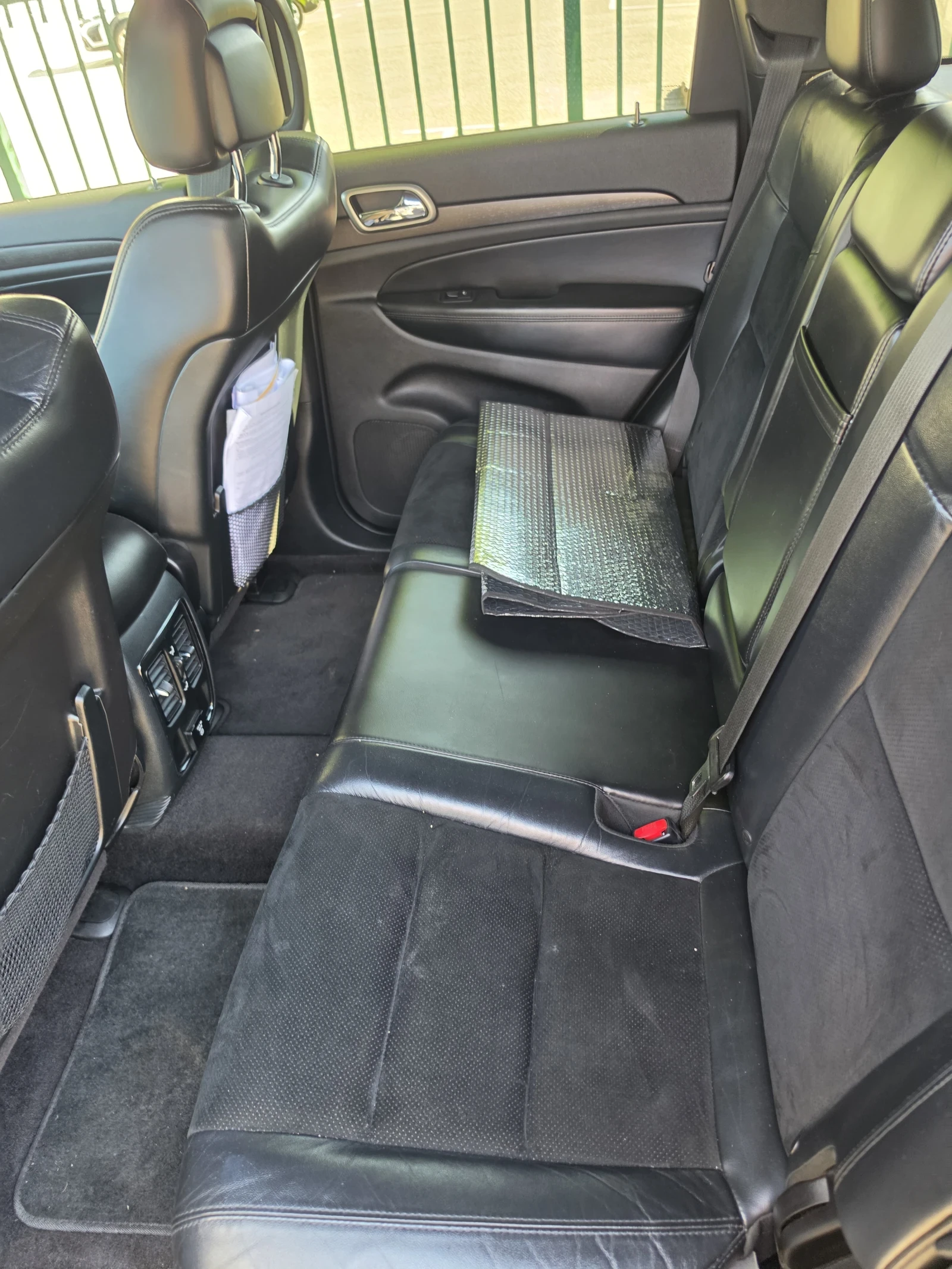 Jeep Grand cherokee 3.6 Altitude, снимка 9 - Автомобили и джипове - 55100926