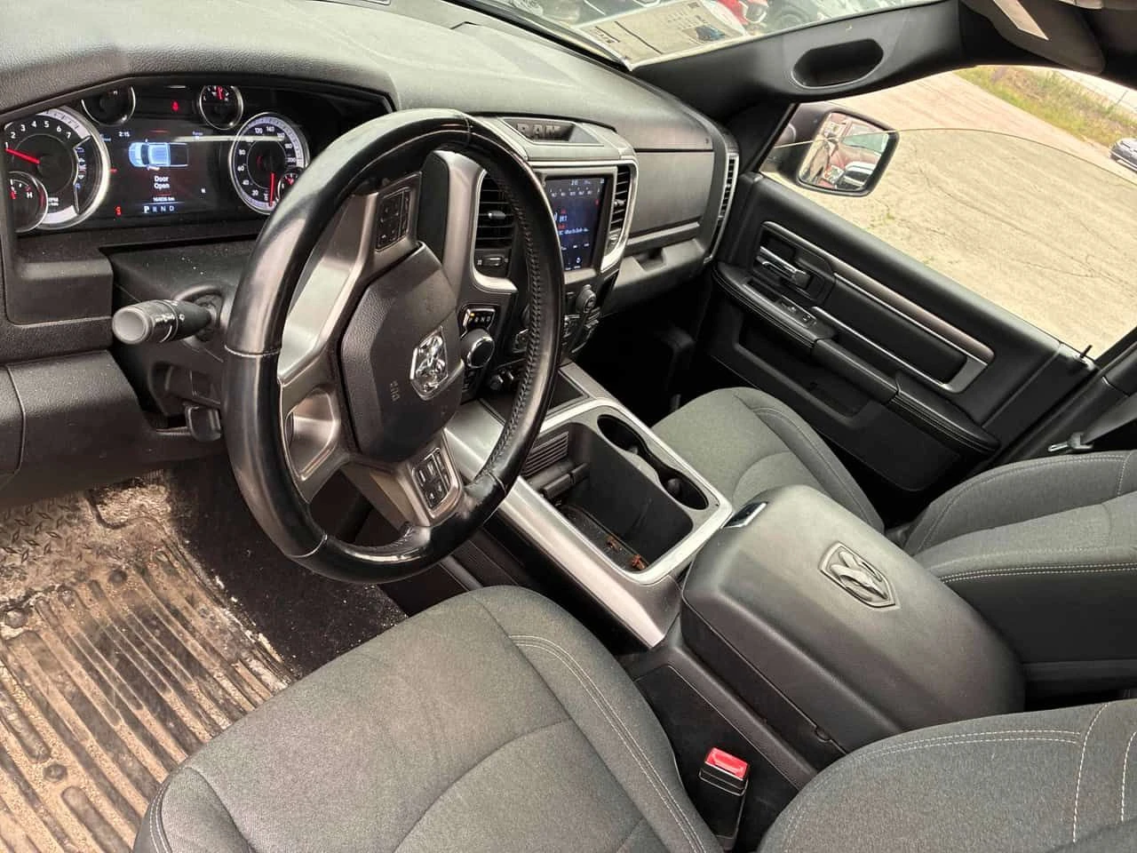 Dodge RAM 1500 * Warlock * АВТОКРЕДИТ БЕЗ ПЪРВОНАЧАЛНА ВНОСКА* , снимка 5 - Автомобили и джипове - 55334555