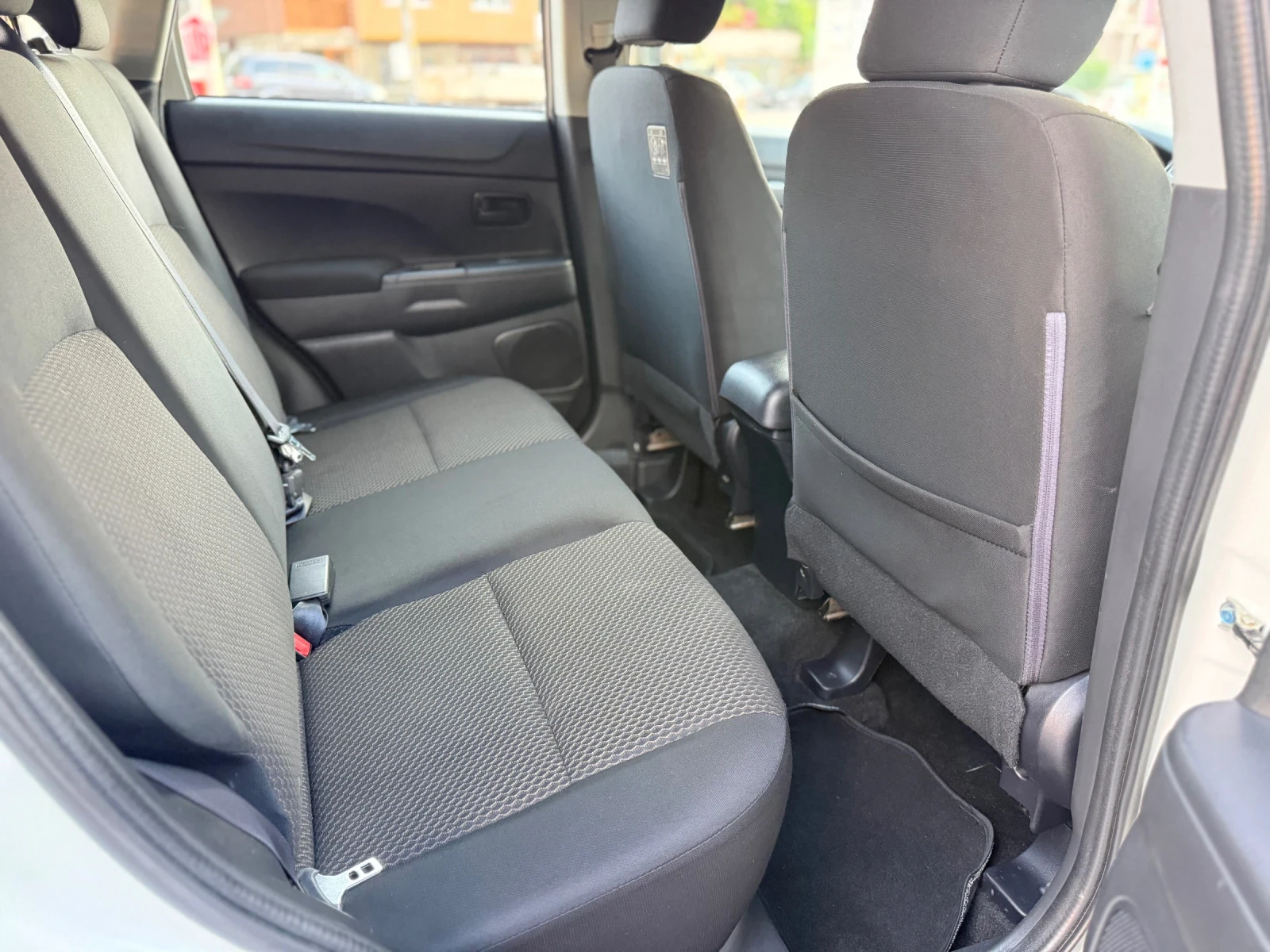 Mitsubishi ASX 1.6 DI-D Италия/Климатик/EURO 6, снимка 13 - Автомобили и джипове - 55335706