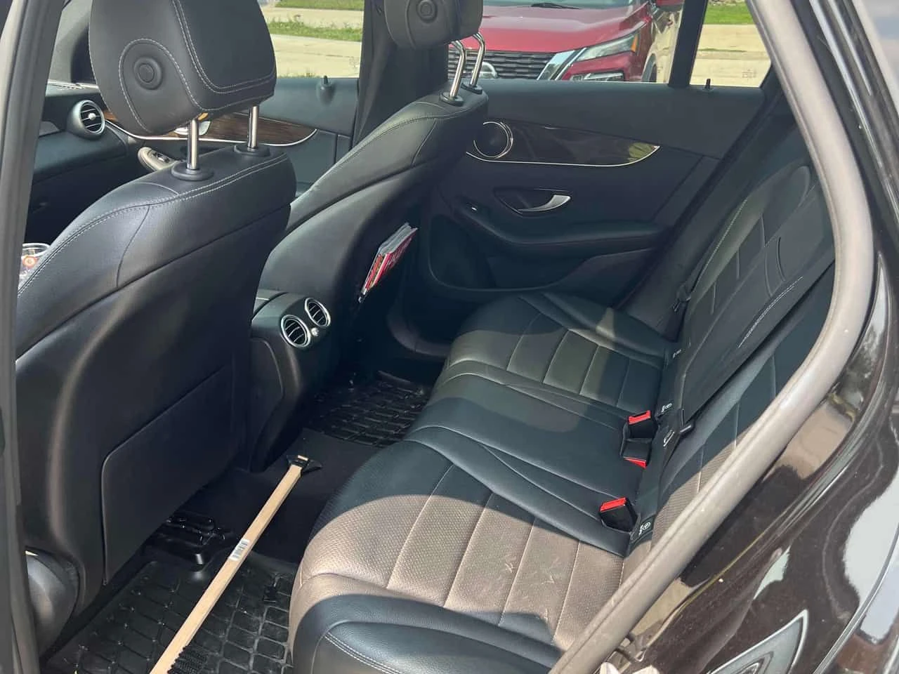 Mercedes-Benz GLC 300 /DIS/360/ДВОЙНА ПАНОРАМА /АВТОКРЕДИТ, снимка 12 - Автомобили и джипове - 55632511