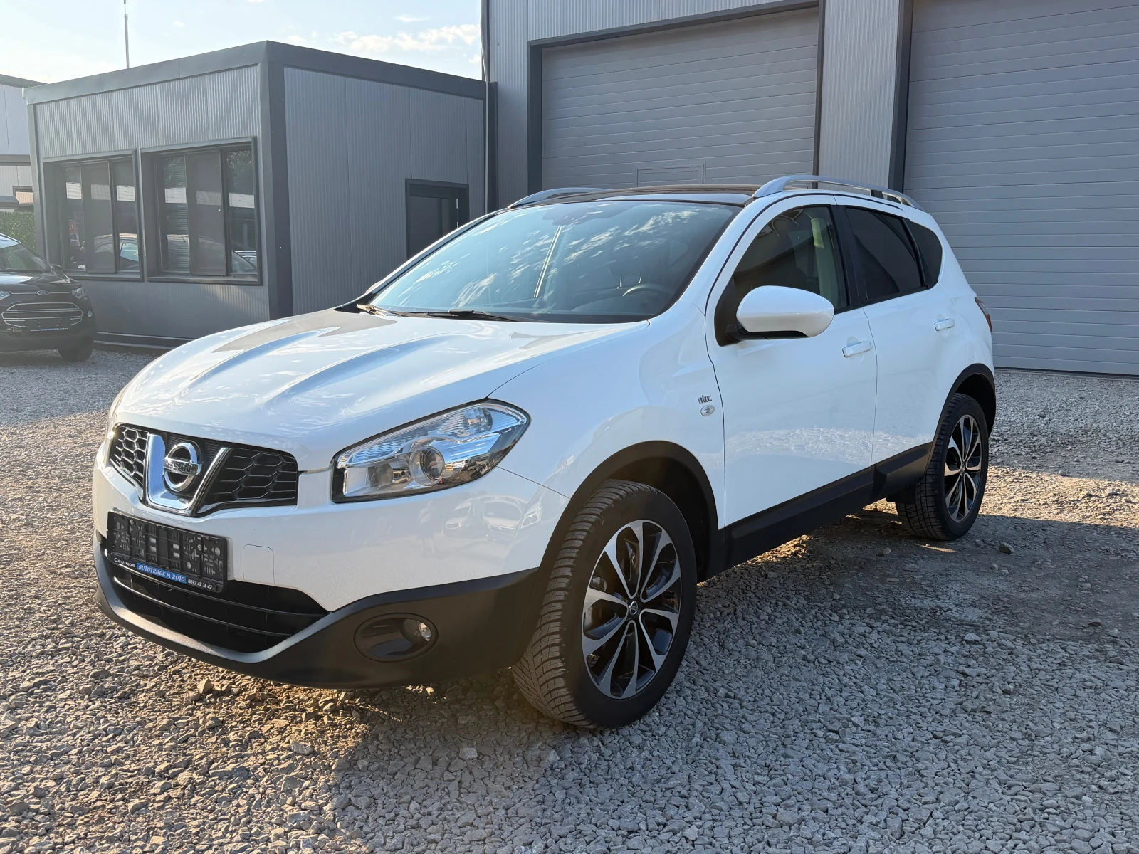 Nissan Qashqai 1.6BENZIN* N-tec* PANORAMA* TOP* 