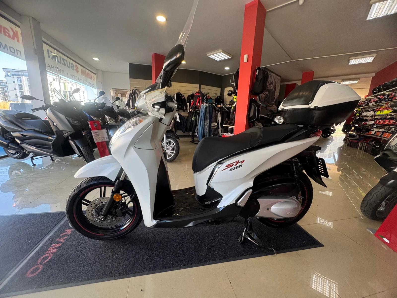 Honda Sh Honda SH 300i, снимка 3 - Мотоциклети и мототехника - 54870405
