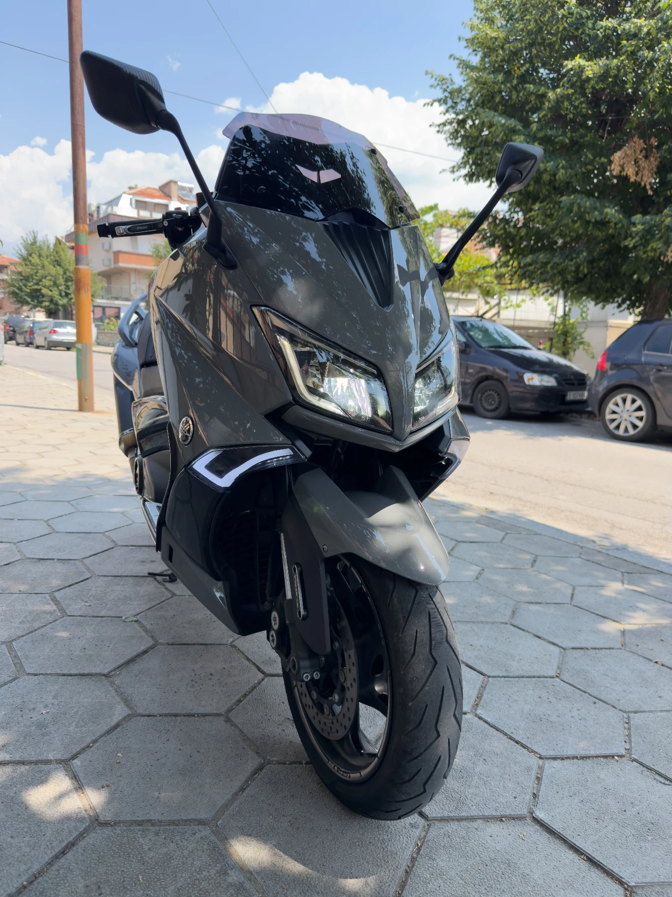 Yamaha T-max 530